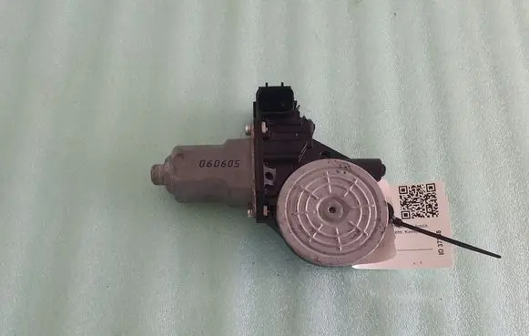 Nissan Juke I F15 Rear door window regulator motor 80731JX00C 509090