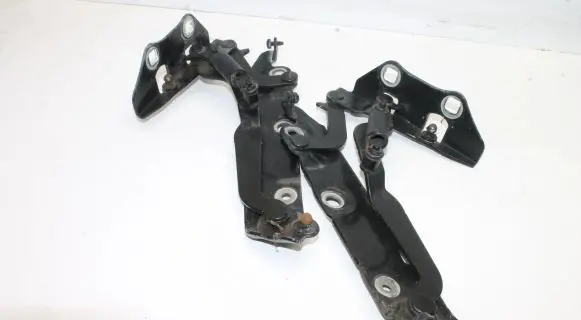 Jaguar XF X250 Tailgate/trunk/boot hinge