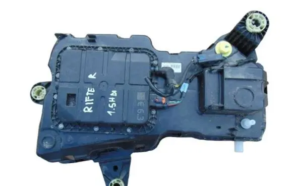 Peugeot Rifter AdBlue liquid reservoir 9832421480