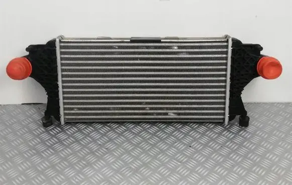 Mercedes-Benz GL X166 Intercooler radiator A0995002800