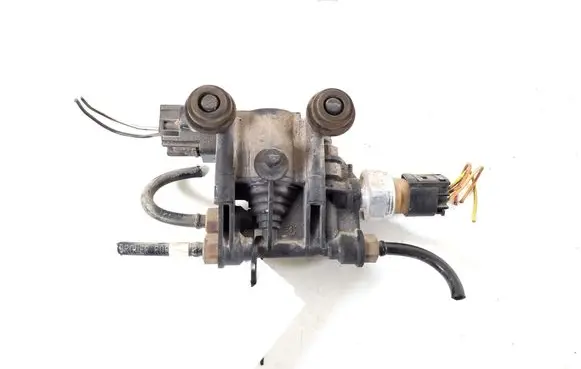 Land Rover Discovery 4 - LR4 Air suspension valve block RVH000046