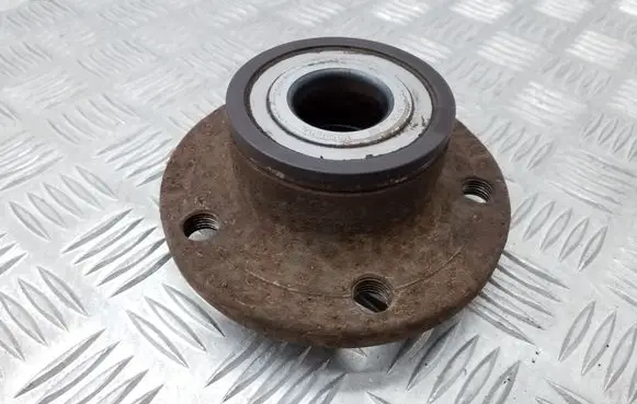 Volkswagen PASSAT B8 Rear wheel bearing hub 1T0501611AL