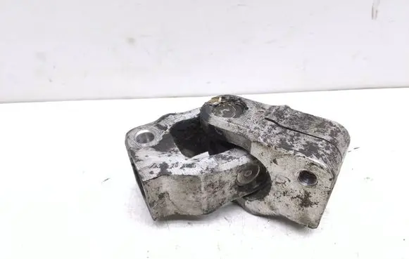 Volvo XC90 Steering column universal joint