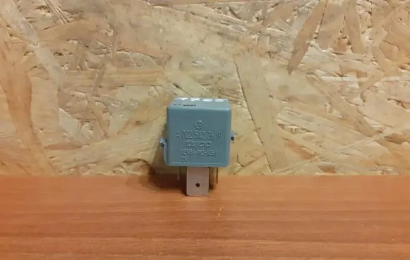 Mercedes-Benz ML W163 Other relay 1765 A0025422619