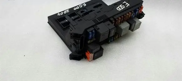 Mercedes-Benz E W211 SAM control unit A2115453901