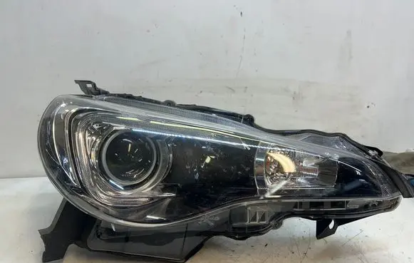 Toyota GT 86 Headlight/headlamp 3900060082 MAX25000V 12V24V280