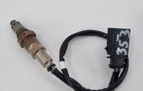 Audi A5 Lambda probe sensor 8B3906262