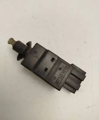 Mercedes-Benz E W211 Brake pedal sensor switch 0015454009