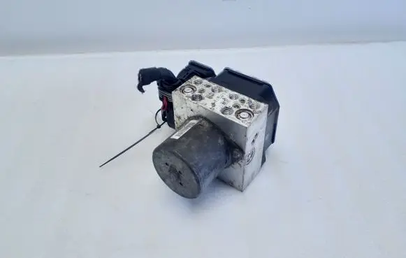 Volkswagen PASSAT B7 ABS Pump 3AA614109M