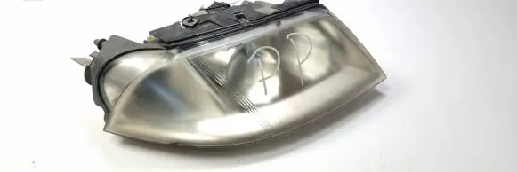 Volkswagen PASSAT B5.5 Headlight/headlamp