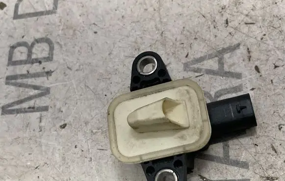 Audi A5 8T 8F Airbag deployment crash/impact sensor 4H0955557