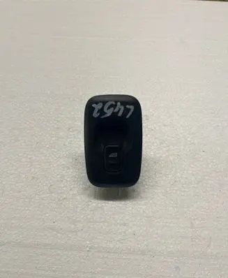 Volvo XC90 Electric window control switch 30658696 5586N3RUA 09120700