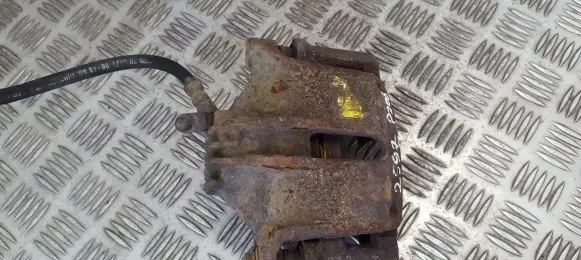 Peugeot 206 Front brake caliper 3598038