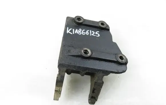 Opel Movano A Front differential mounting bracket 8200027177B