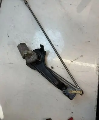 Volkswagen Transporter - Caravelle T3 Front wiper linkage 1233131