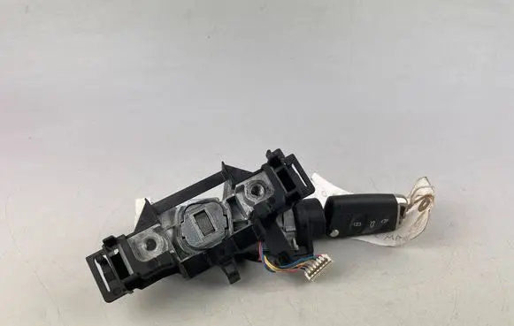 Volkswagen Tiguan Ignition lock 5G6959752AG 5Q0905865A 1K0905851