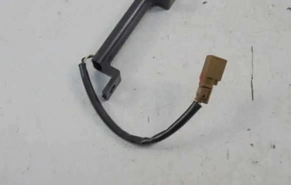 Suzuki Grand Vitara II Keyless system antenna CM06604AC05