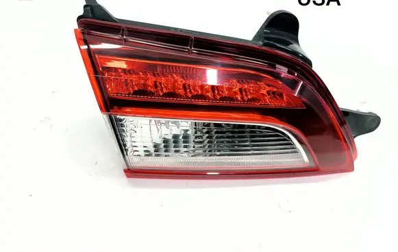 Subaru Outback (BS) Tailgate rear/tail lights 946073