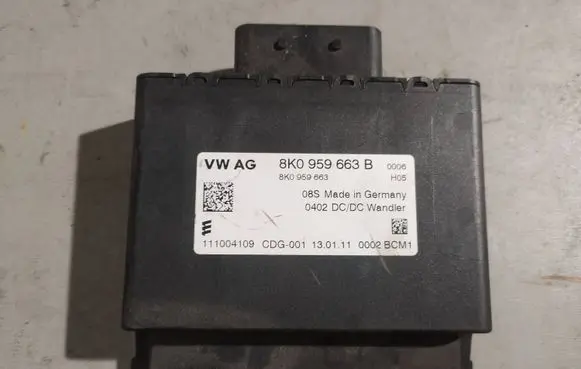 Audi A6 S6 C7 4G Voltage converter/converter module 8K0959663B 111004109 8K0959663