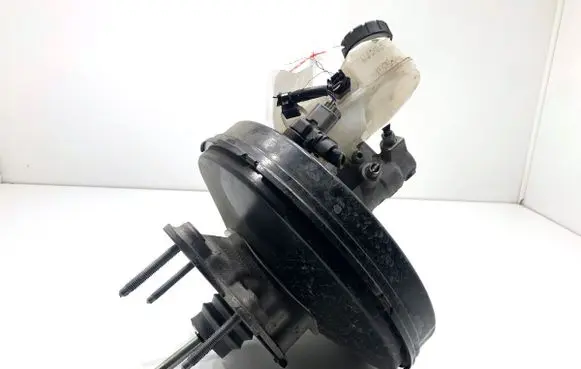Dacia Duster II Brake booster 472104797R