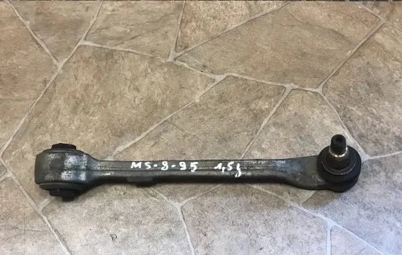 Front lower control arm/wishbone