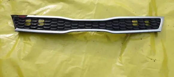 KIA Rio Front bumper upper radiator grill 86351w7100
