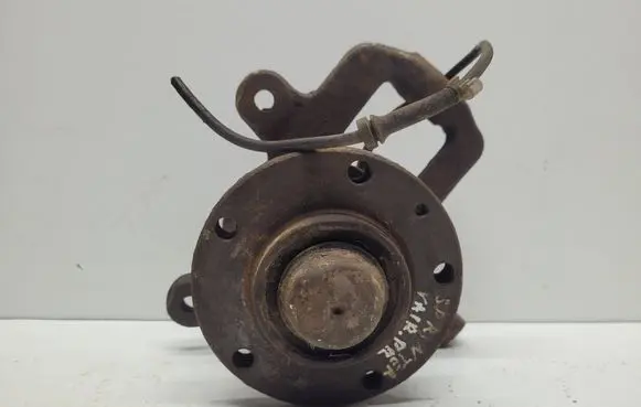 Front wheel hub