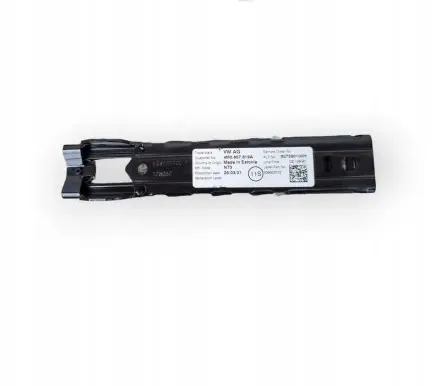 Audi Q7 4M Seat belt height adjuster 4M0857819