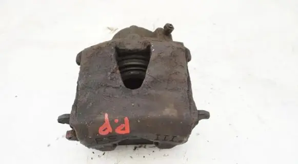 Skoda Octavia Mk2 (1Z) Front brake caliper