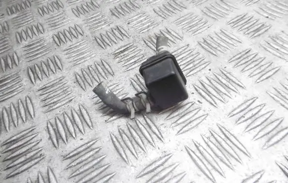 Toyota Corolla E110 Coolant heater control valve 23820-62010