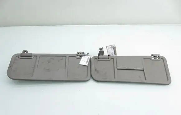 Audi A2 Sun visor clip/hook/bracket 8Z0857551N 8Z0857551M