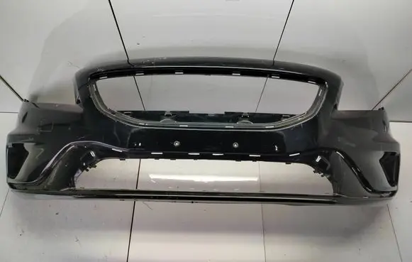 Volvo V40 Front bumper 31347085