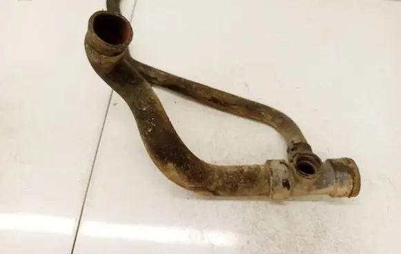 Audi A6 S6 C5 4B Engine coolant pipe/hose 
