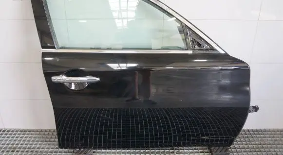 Infiniti Q70 Y51 Front door