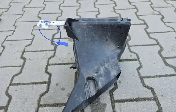 BMW 2 F46 Cabin air duct channel 7468495 7325045
