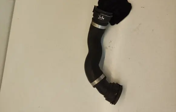 BMW 5 F10 F11 Intercooler hose/pipe 8509273
