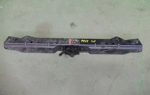 Opel Astra J Radiator support slam panel