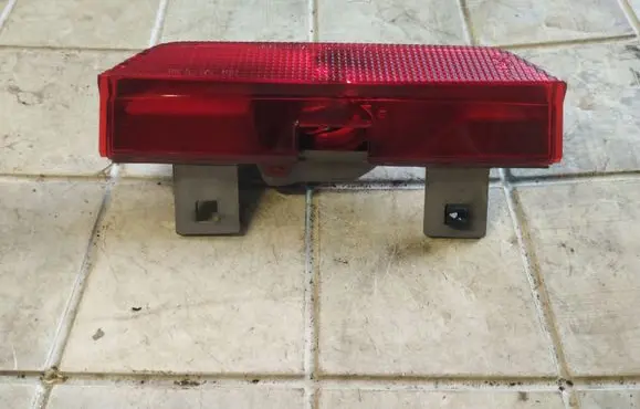 Toyota RAV 4 (XA20) Third/center stoplight