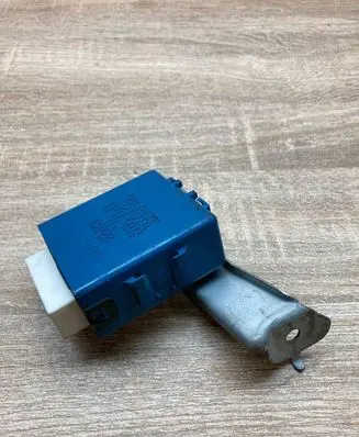 Toyota Yaris Door control unit/module 8598052050 0515003440