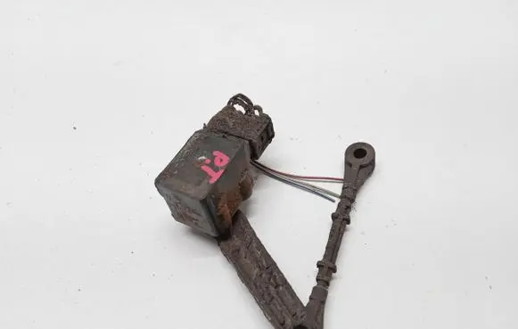 Land Rover Discovery 3 - LR3 Headlight ballast module Xenon RQH500042