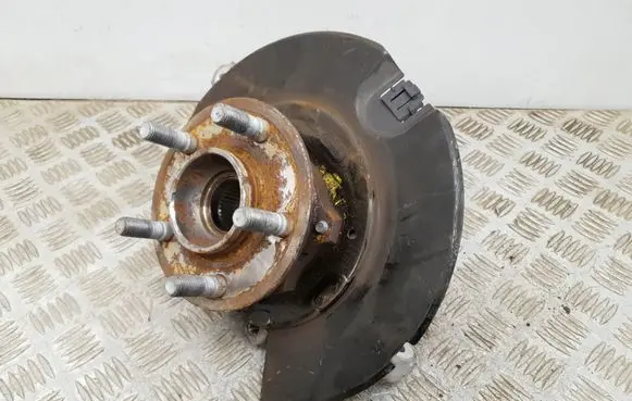 Rear wheel hub spindle/knuckle