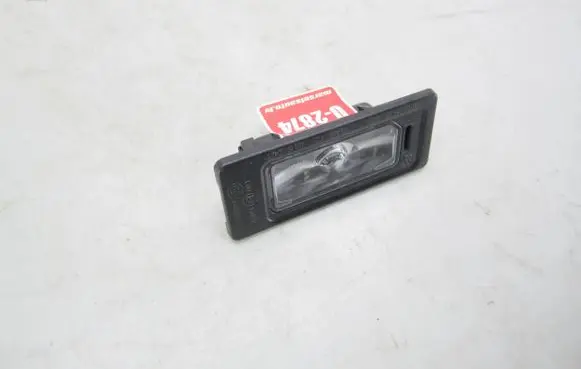 Volkswagen Tiguan Number plate light 5NA943021