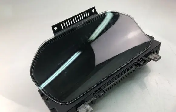Volvo XC90 Speedometer (instrument cluster) P32311443AA