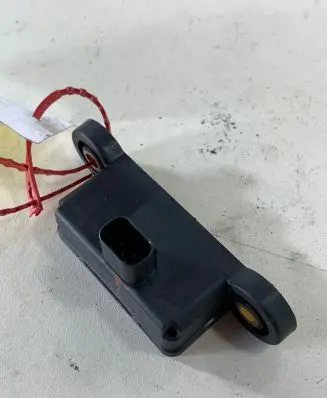 Mercedes-Benz S W221 ESP acceleration yaw rate sensor A0055422018