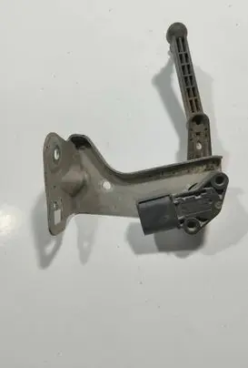 Tesla Model S Rear air suspension level height sensor 600652300B 3040150L70