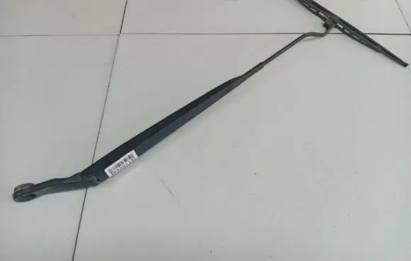 Nissan Note (E11) Front wiper blade arm 80008647