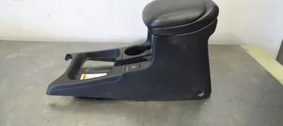 Suzuki Grand Vitara I Center console 