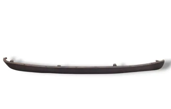 Front bumper lip