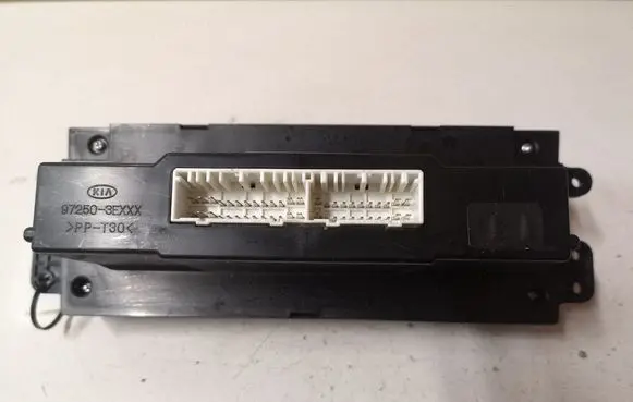 KIA Sorento Climate control unit 972503E760 C800JD6BB