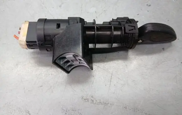 Alfa Romeo 147 Ignition lock